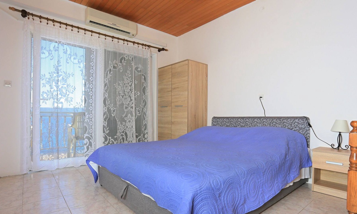 Lokva Rogoznica Apartment | Studio flat with balcony and sea view Lokva Rogoznica, Omiš (AS-18211-d)