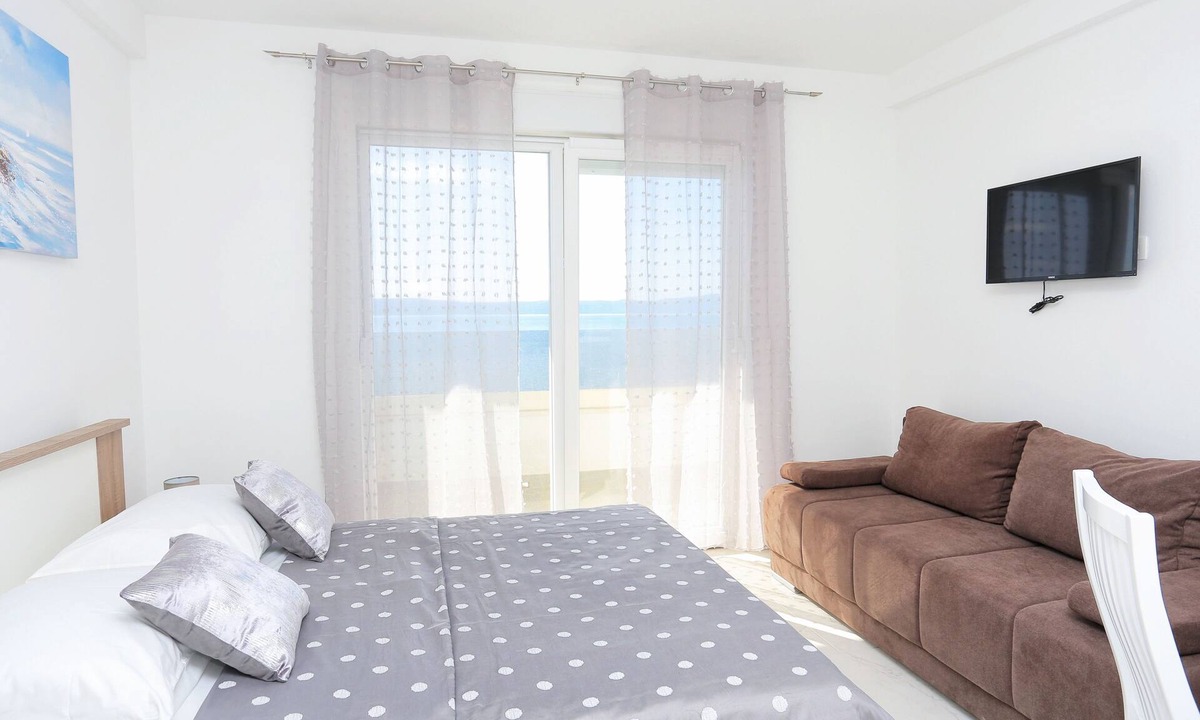 Zivogosce Apartment | Studio flat with a swimming pool by the beach Živogošće - Porat, Makarska (AS-18150-a)