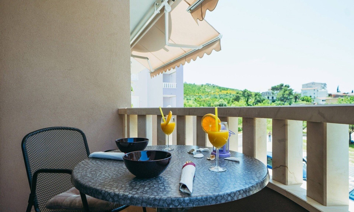 Promajna Apartment | Studio flat with balcony Promajna, Makarska (AS-20882-a)