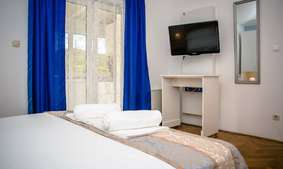 Promajna Apartment | Studio flat with balcony Promajna, Makarska (AS-20883-b)