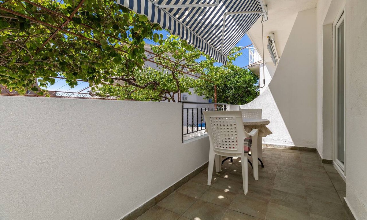 Blato Apartment | Studio flat with terrace Živogošće - Blato, Makarska (AS-25312-b)
