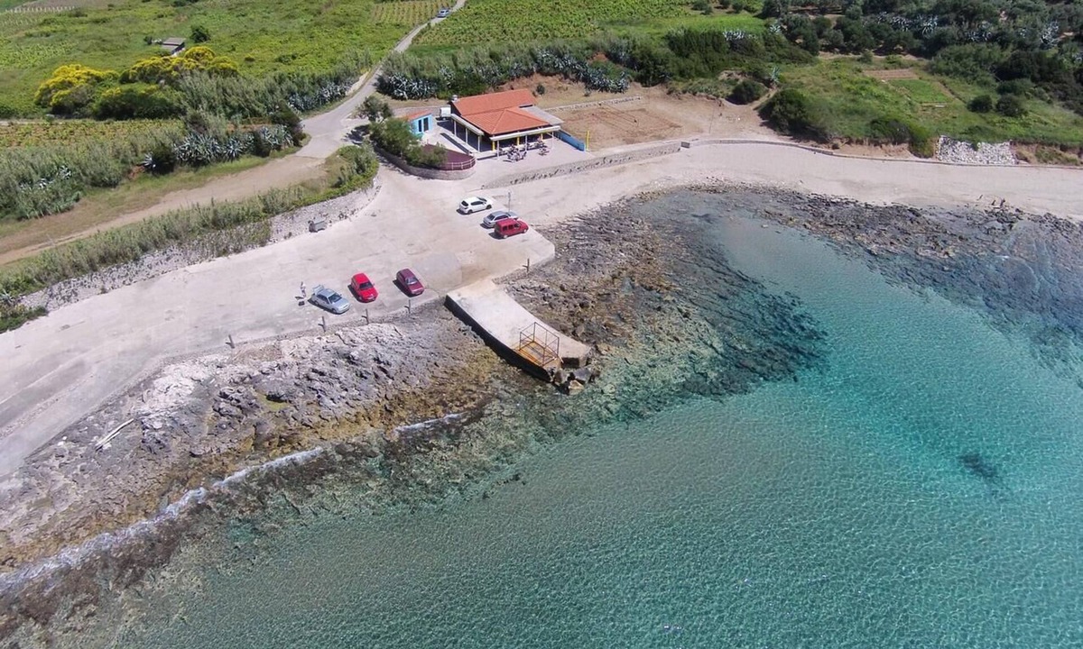 Lumbarda Apartment | Studio flat with terrace Lumbarda, Korčula (AS-4472-a)