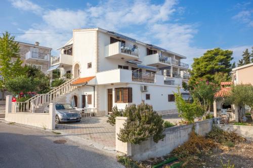 Slatine Apartment | Studio Slatine 13298a