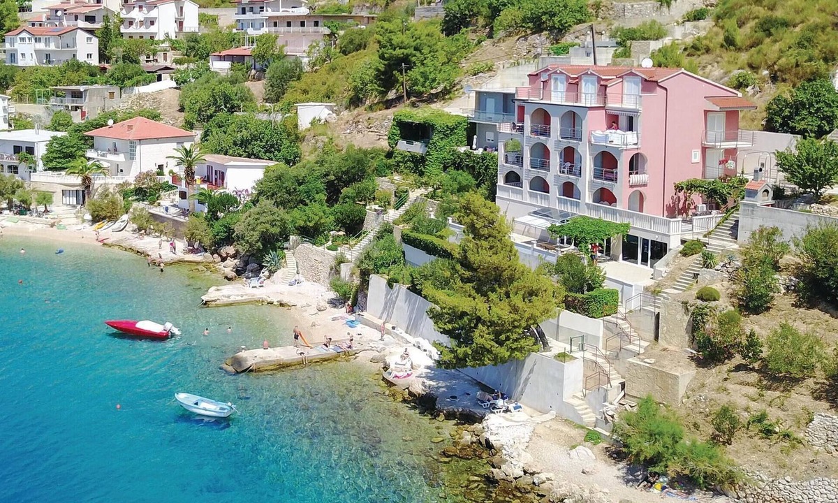 Celina Apartment | Stunning apartment in Stanici with house sea view
