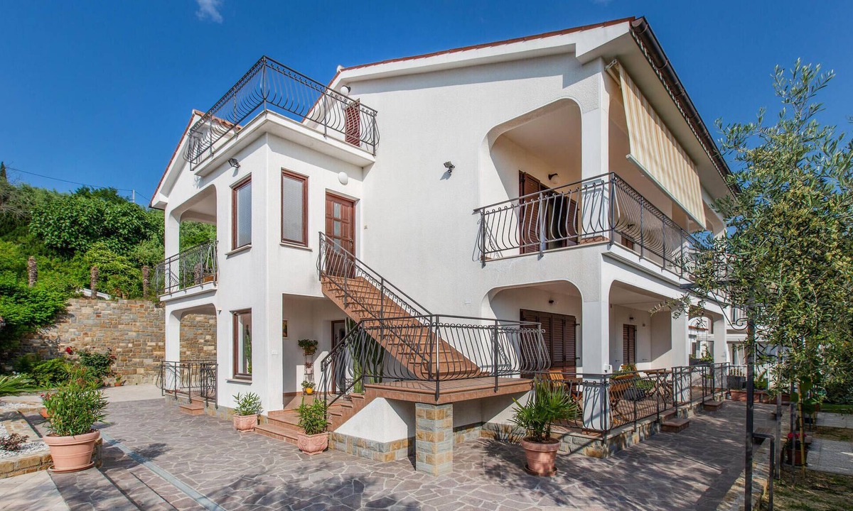 Secovlje Apartment | Stunning apartment in Secovlje with WiFi