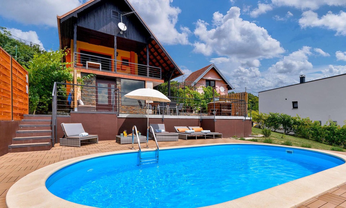 Sveti Ivan Zelina House | Stunning home in Sveti Ivan Zelina with sauna