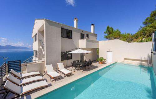 Blace House | Stunning Home In Blace
