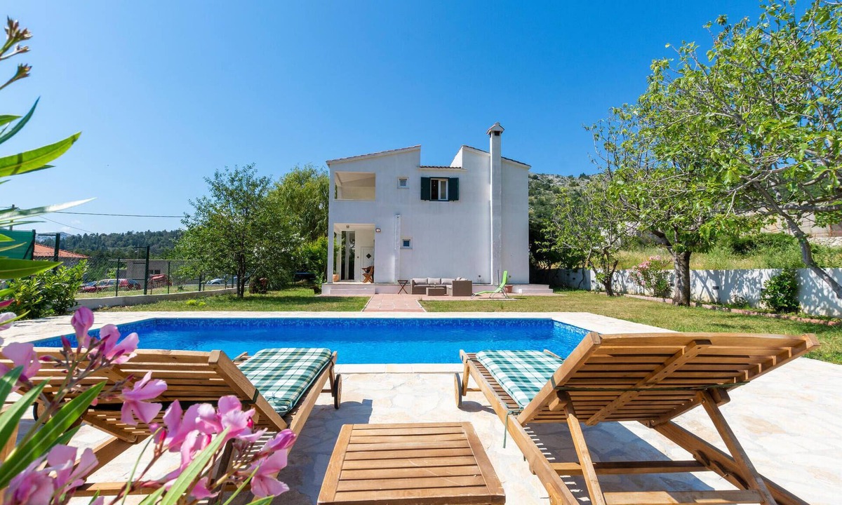Gata House | Stunning home in Gata