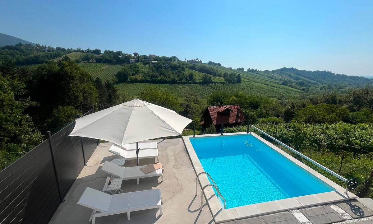 Breznik Plesivicki House | Stunning home in Jastrebarsko
