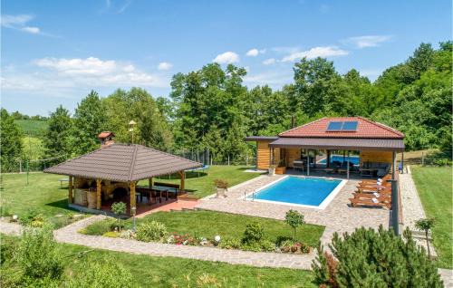Jalzabet House | Stunning Home In Kelemen With Sauna