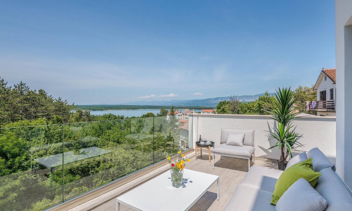 Klimno House | Stunning home in Klimno with WiFi