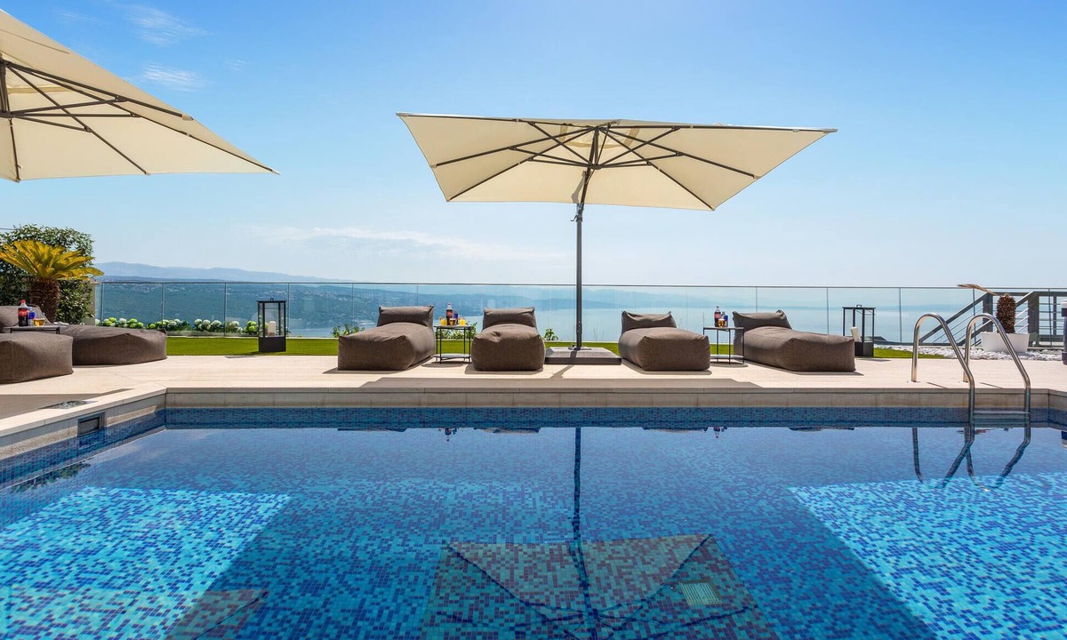 Opatija House | Stunning home in Opatija with sauna