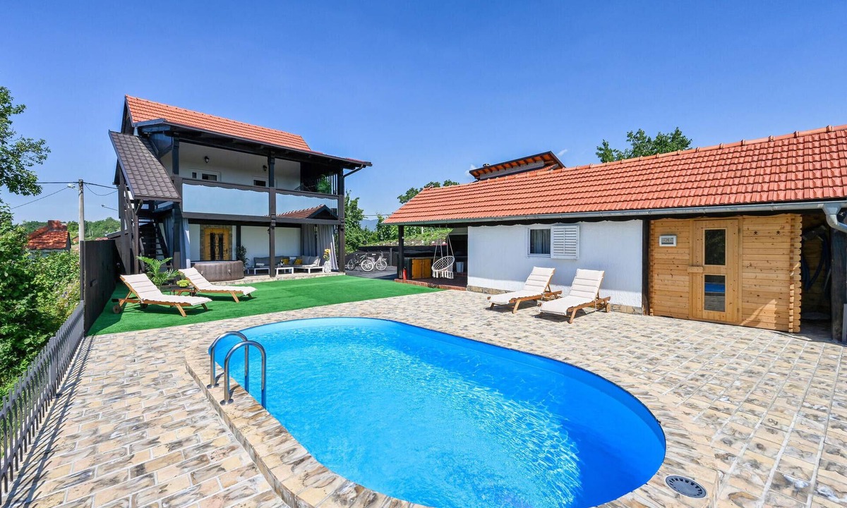 Zagreb House | Stunning home in Zagreb with sauna