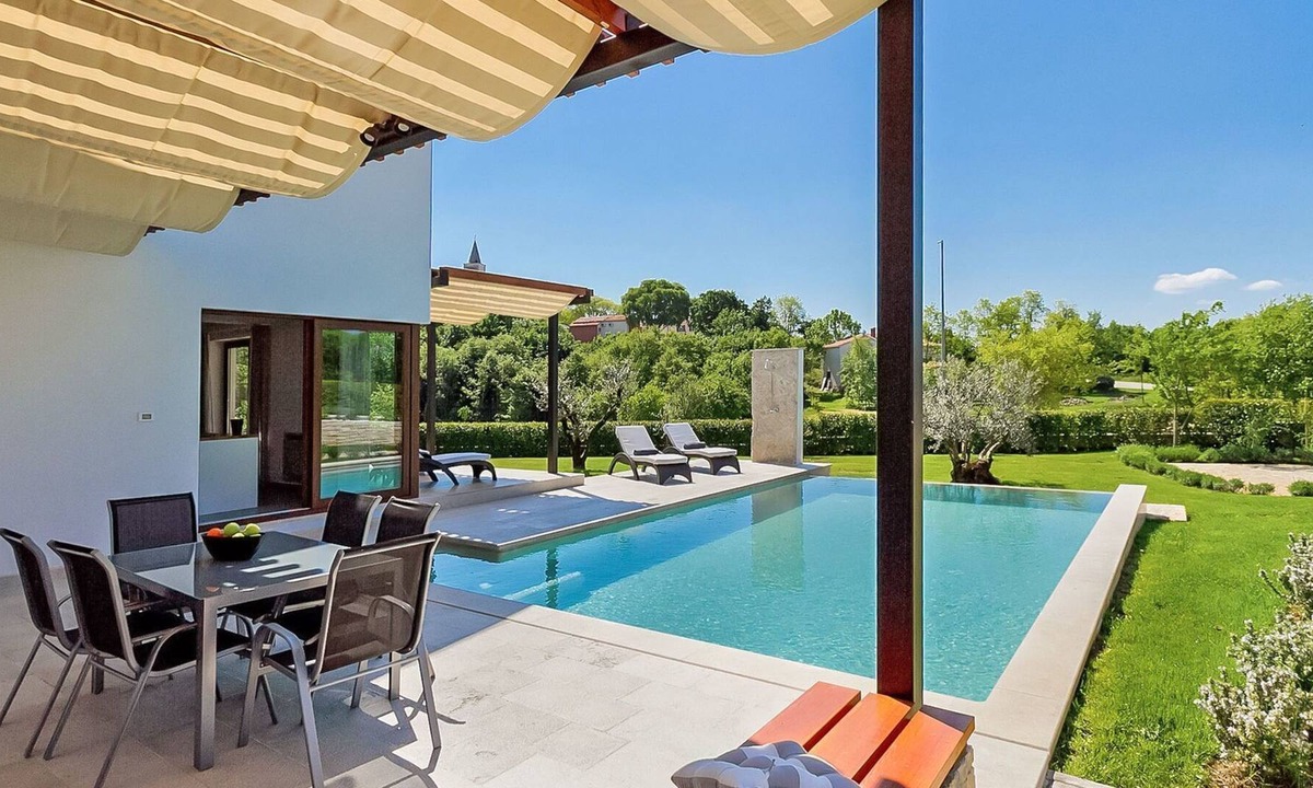 Sveti Petar u Sumi Villa | Stunning private villa for 6 people with WIFI, private pool, A/C, TV, patio and parking