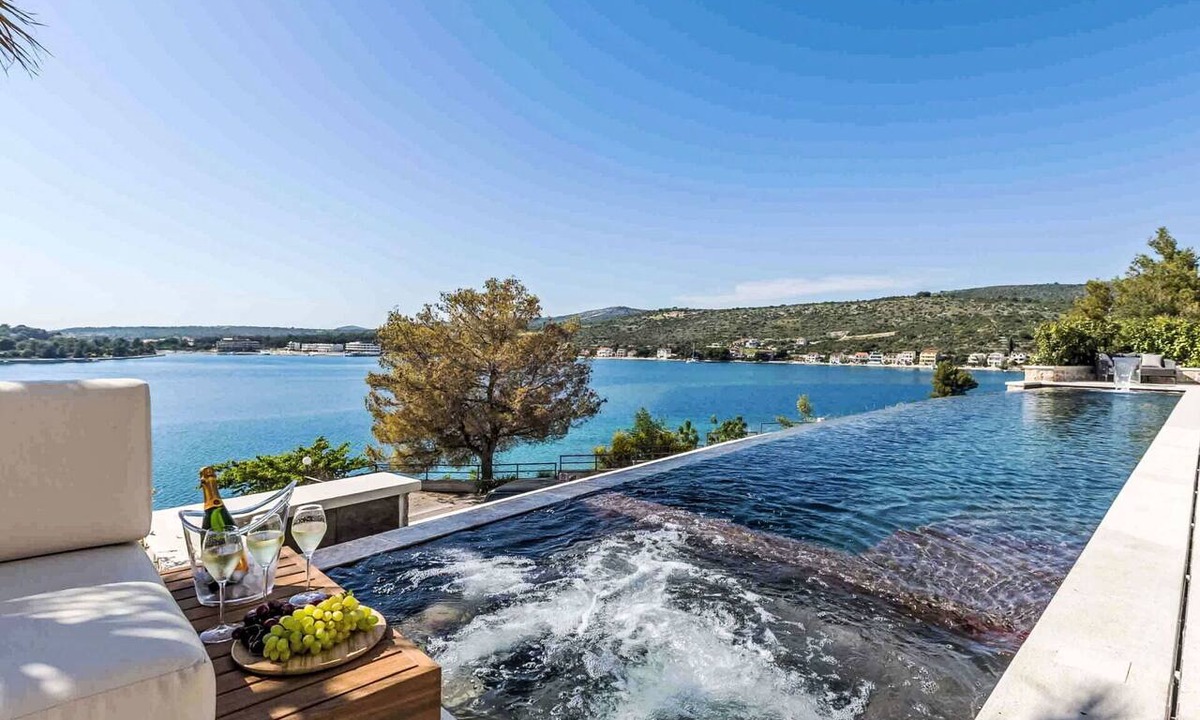 Podglavica Villa | Stunning private villa for 6 guests with A/C, private pool, WIFI, TV and terrace