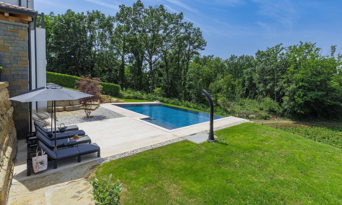 Novaki Motovunski House | Stunning villa for 6 guests with WIFI, private pool, A/C, TV and terrace