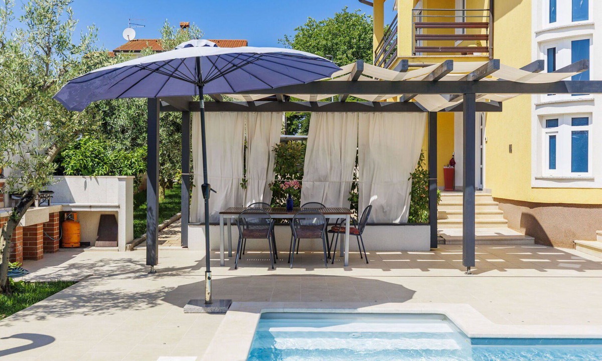 Dajla House | Stunning villa with A/C, WIFI, private pool, TV, terrace, pets allowed and panoramic view