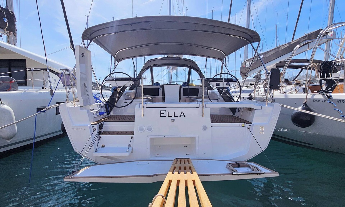 Rogoznica Boat Rental | Sun-Kissed Sailing Adventure in Sibenik, Croatia