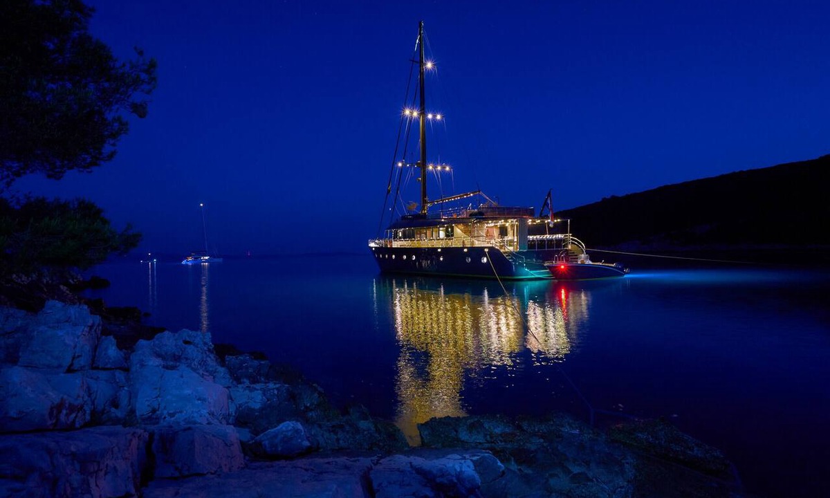 Split Boat Rental | Sun-Kissed Sailing Adventure in Split, Croatia