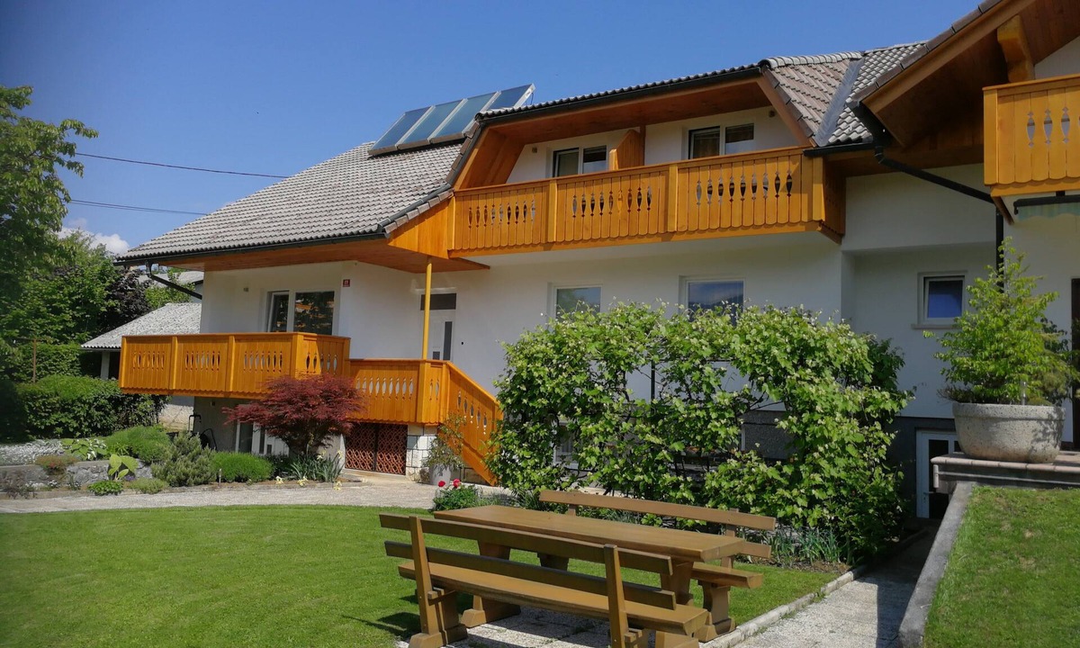 Bled Apartment | The Apartments Kristan are located in Bled, at the edge of the lovely meadow fro