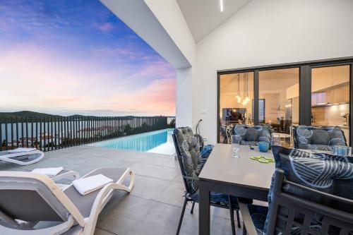 Zaboric Villa | the Tinel -Modern Adriatic Villa with Heated Pool & Sea View near Šibenik