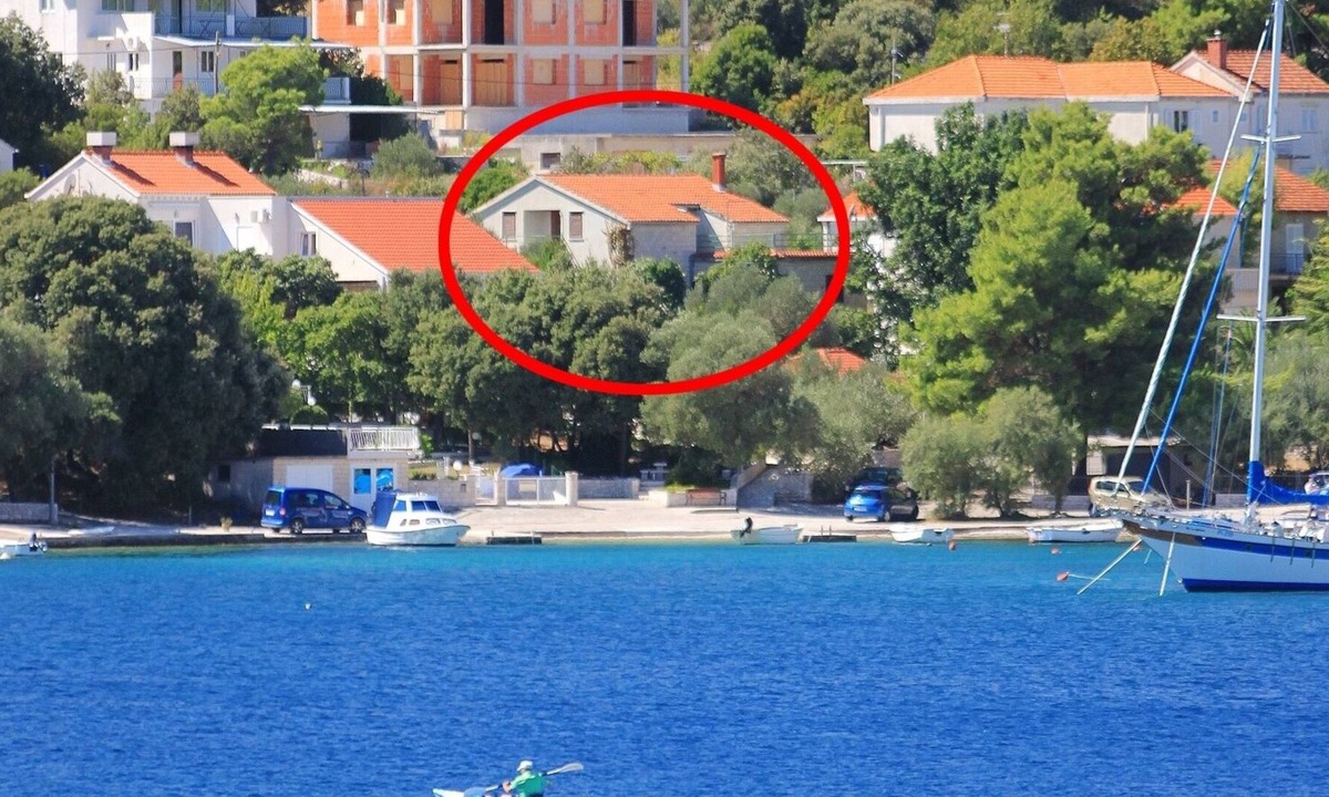 Zrnovo Apartment | Three bedroom apartment near beach Žrnovska Banja, Korčula (A-9705-a)