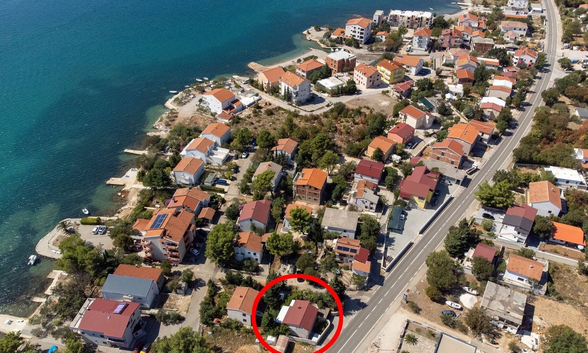 Seline Apartment | Two bedroom apartment with terrace Seline, Paklenica (A-19984-a)