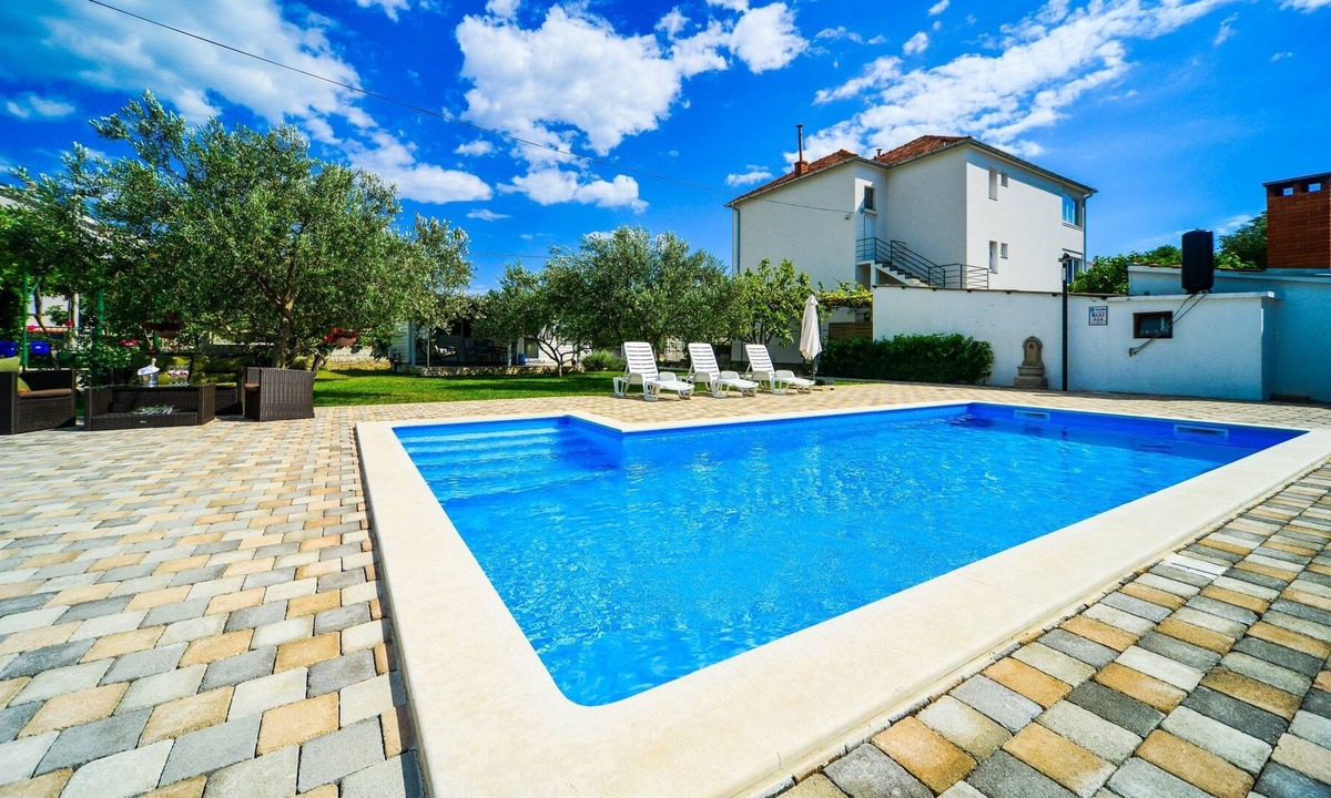 Biograd na Moru Apartment | Two bedroom apartment with terrace Biograd na Moru, Biograd (A-8371-a)