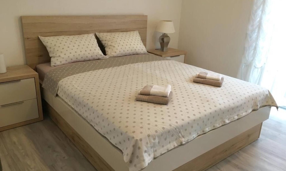 Zambratija Apartment | Two bedroom apartment with a swimming pool Zambratija, Umag (A-27150-a)