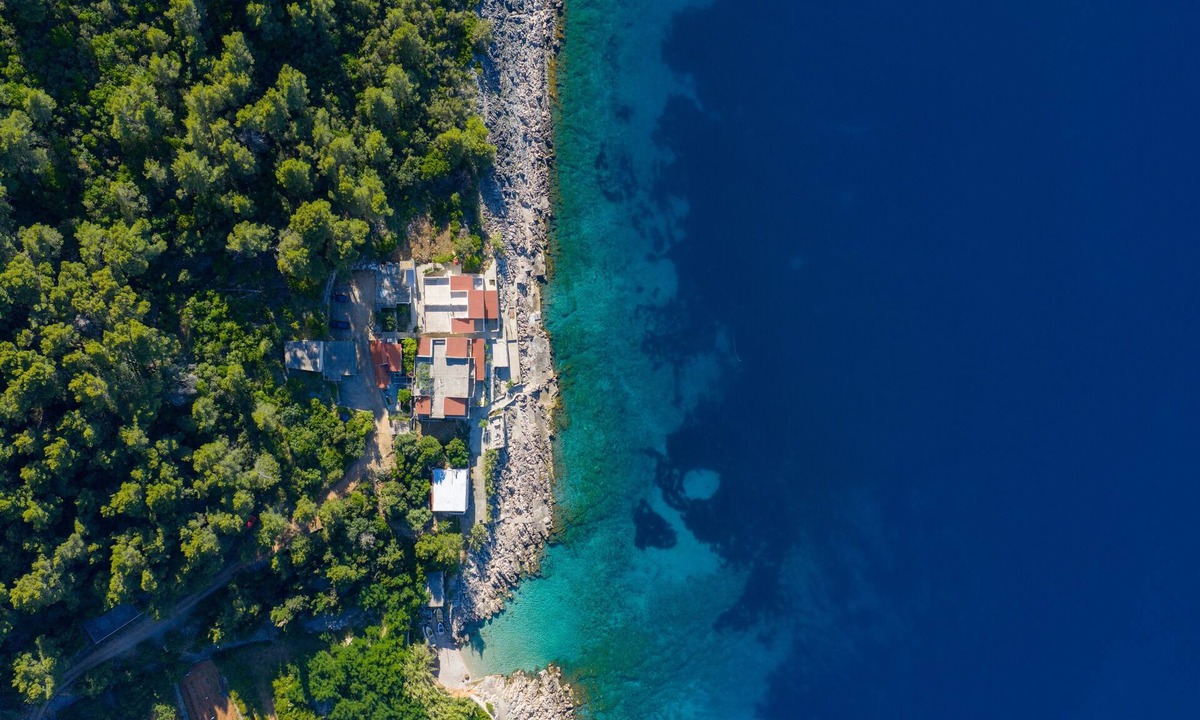 Bogomolje Apartment | Two bedroom apartment near beach Cove Solotiša, Hvar (A-4623-a)