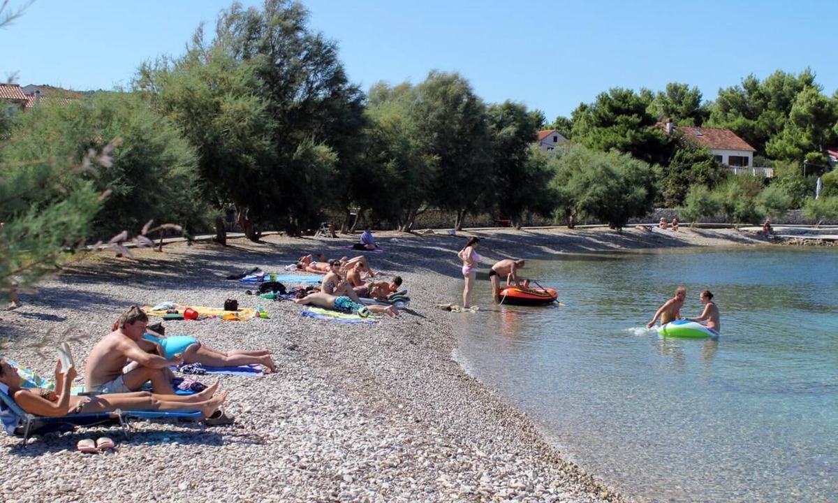 Supetar Apartment | Two bedroom apartment with terrace Supetar, Brač (A-21655-a)