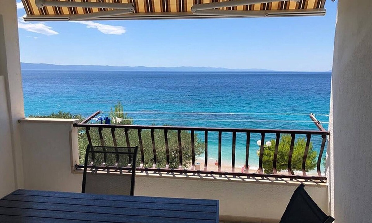 Tucepi Apartment | Two bedroom apartment near beach Tučepi, Makarska (A-2699-c)