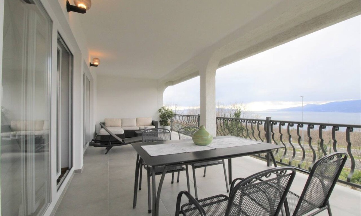 Kastav Apartment | Two bedroom apartment with balcony and sea view Rijeka (A-27193-a)