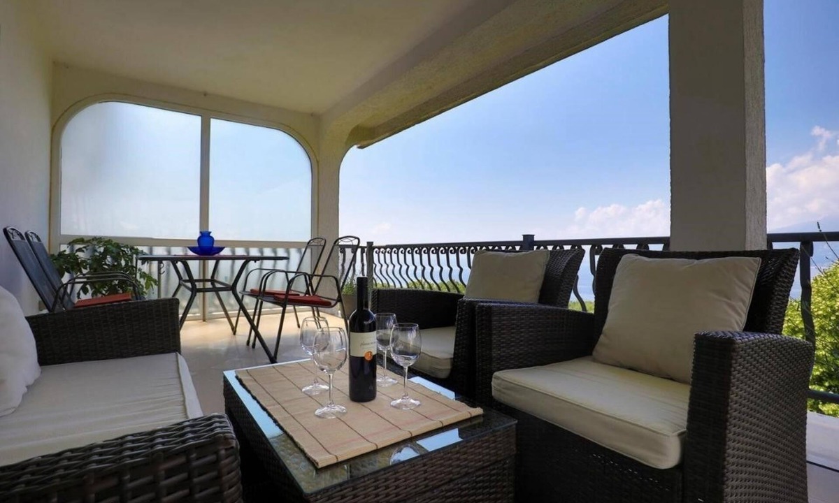 Kastav Apartment | Two bedroom apartment with balcony and sea view Rijeka (A-27249-a)