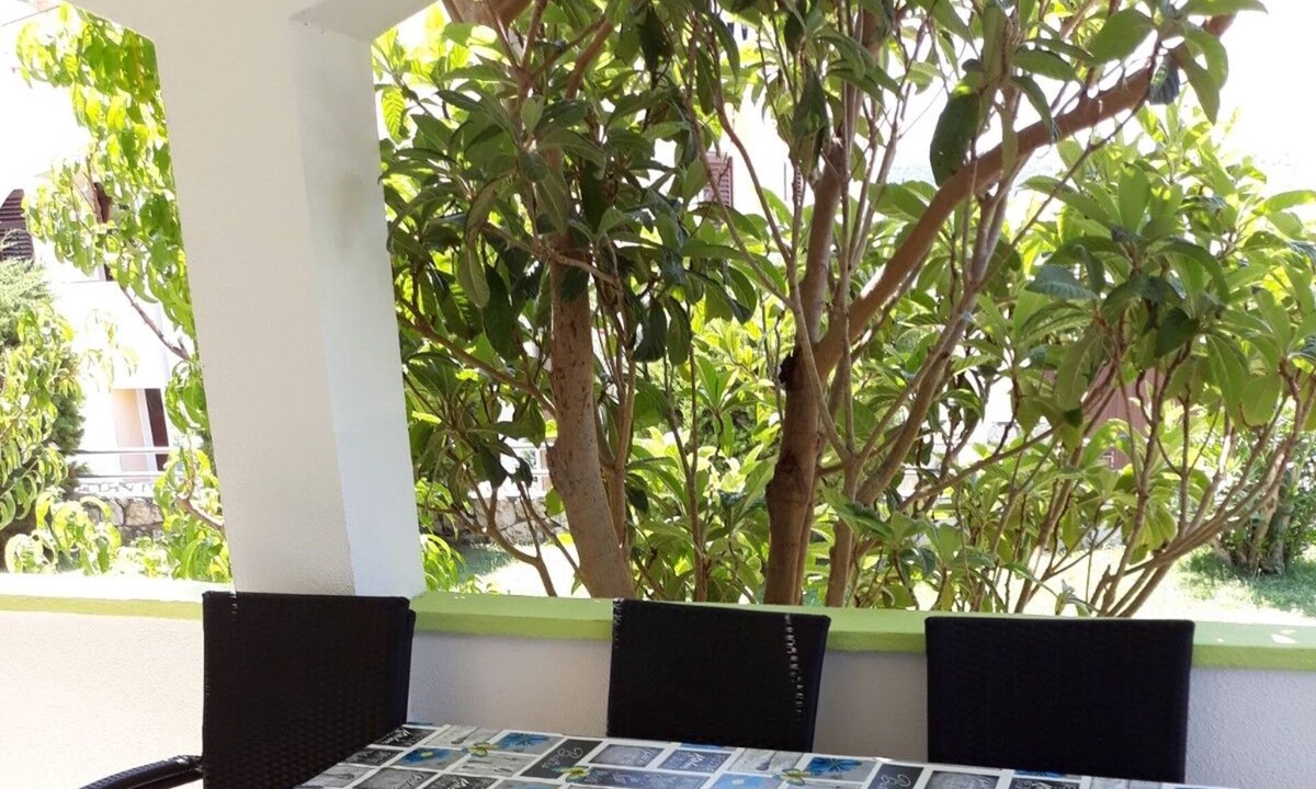 Lopar Apartment | Two bedroom apartment with terrace Lopar, Rab (A-5024-a)