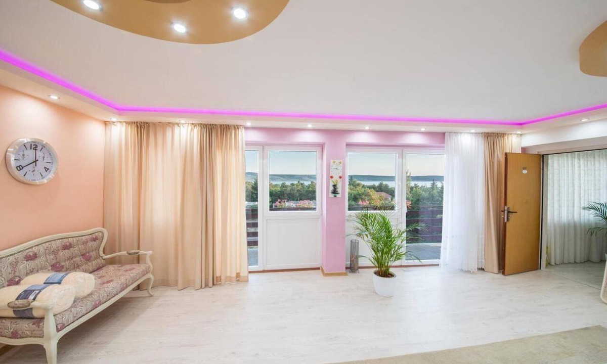 Starigrad Hotel | Ul. dr. Franje Tuđmana 71