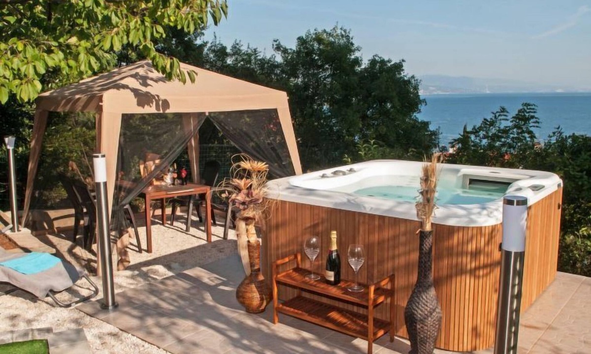 Volosko House | Vacation home M by Interhome