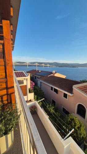 Komarna Apartment | Vila LUCA
