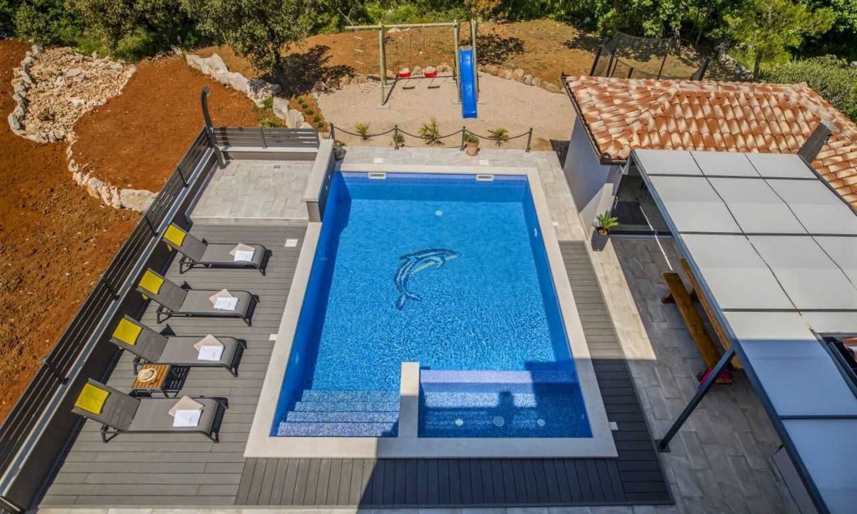 Viskovici Villa | Villa A.R.T. Viskovici