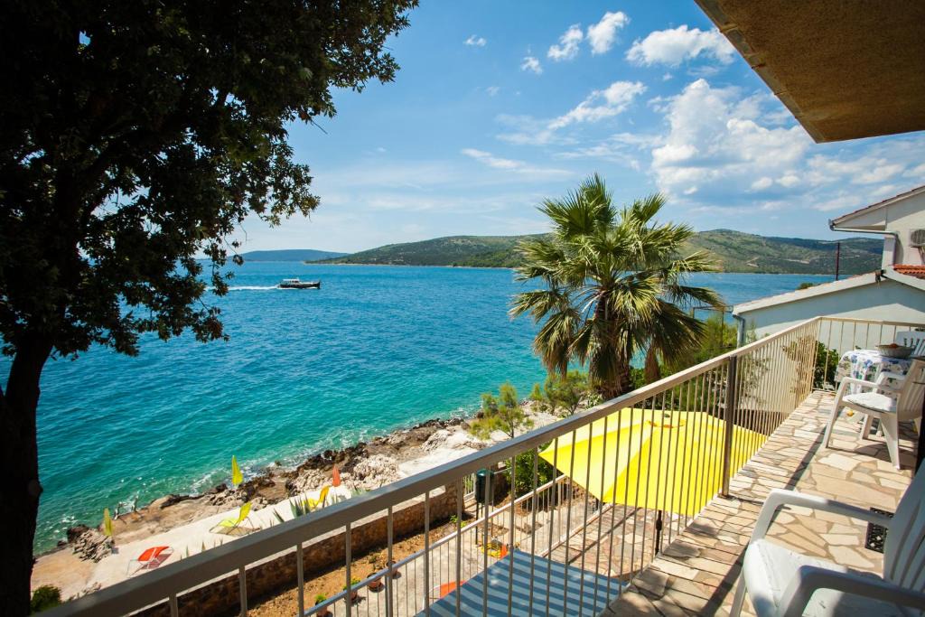 Seget Vranjica Villa | Villa Amarela