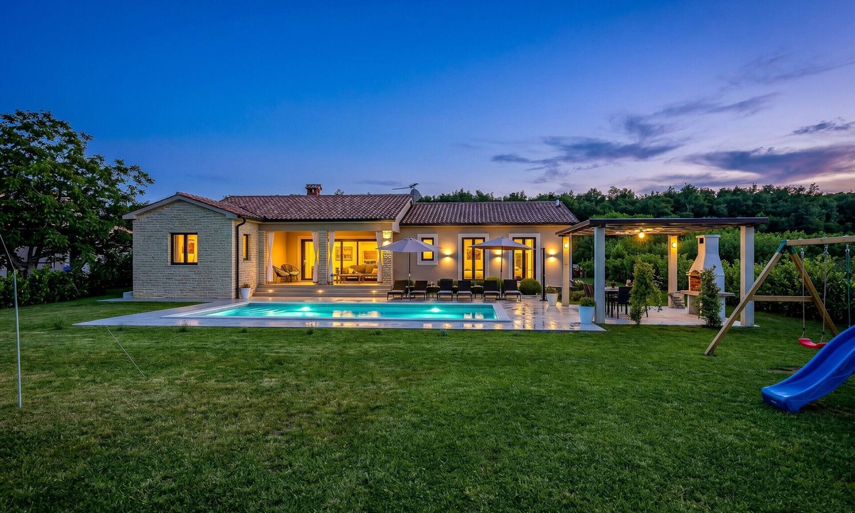 Kapelica Villa | Villa Animo for 8 people near Labin - Rabac with private pool, children playground & beautiful garden