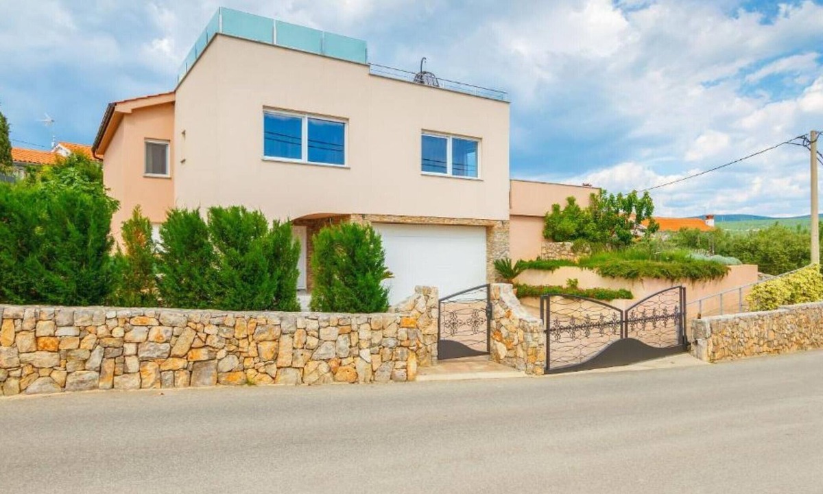 Kornic Villa | Villa Antonia - FourBedroom Villa With Sauna and jacuzzi