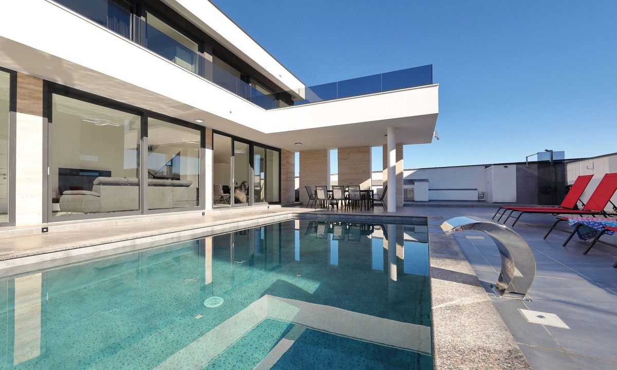 Zemunik Donji Villa | Villa Astur with Private Pool