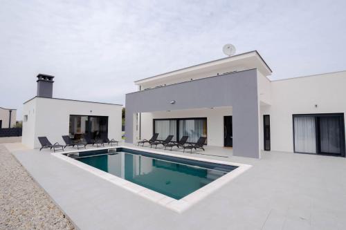Sukosan Villa | Villa Azeitona