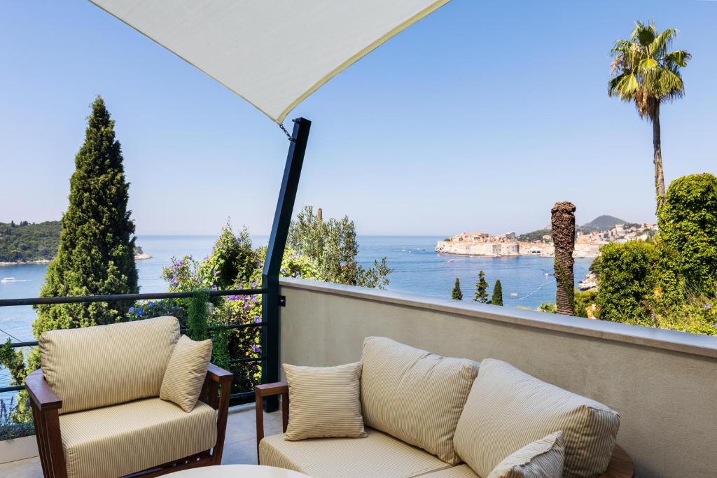 Dubrovnik Apartment | Villa B with Old town & sea view