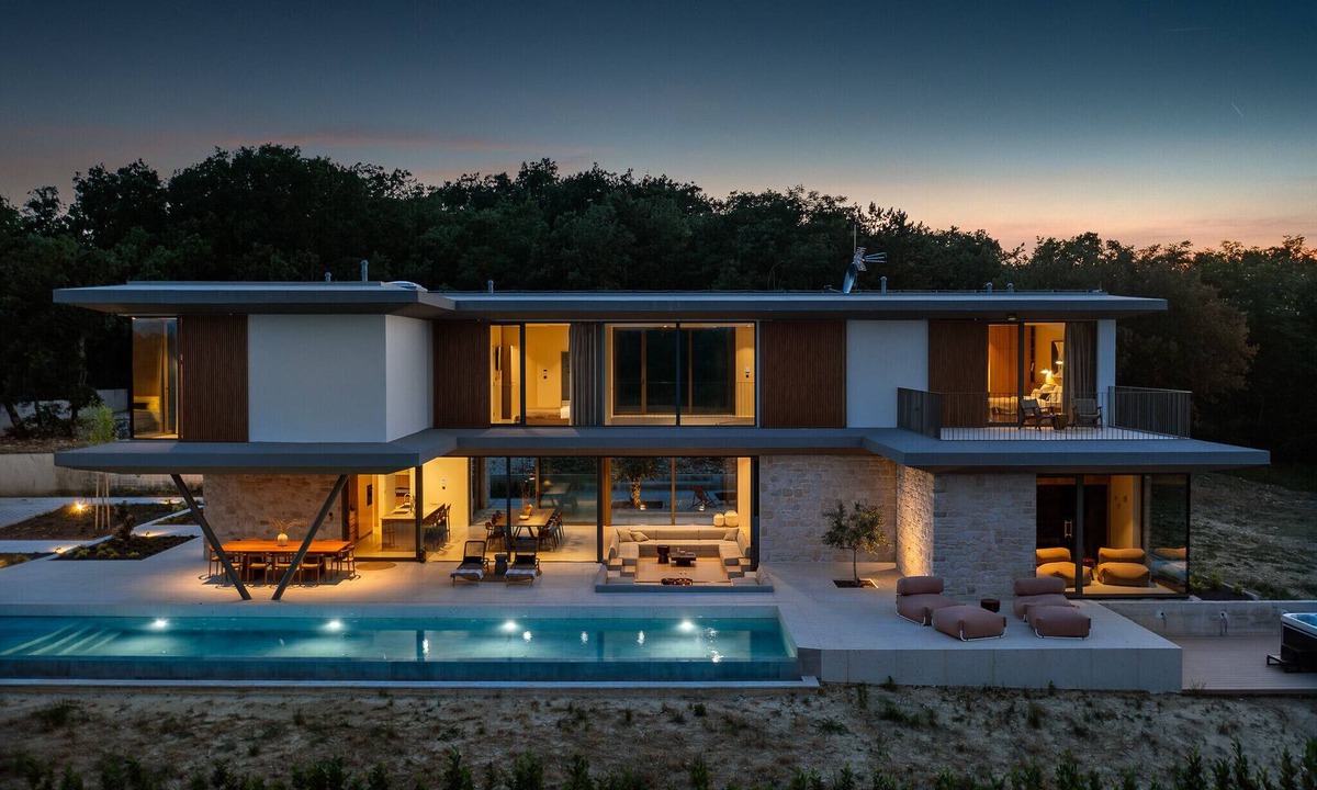 Kircija Villa | Villa bOx in Central Istria for 14 persons with wellness, 54 m2 heated pool, & kids playground