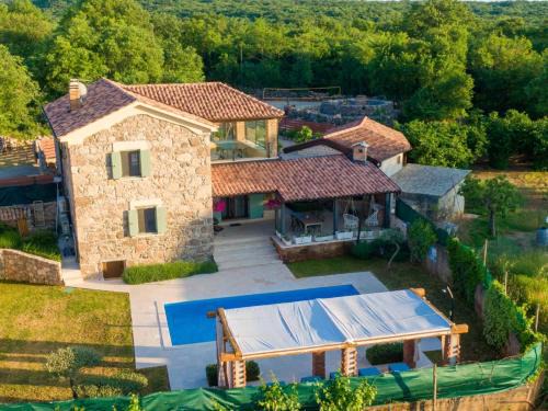 Vrbnik Villa | Villa Campiello heated pool