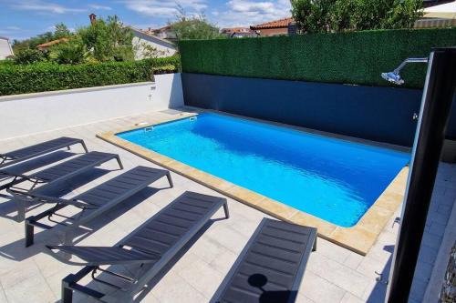 Kukci Villa | Villa Castanea - kuća za odmor s bazenom