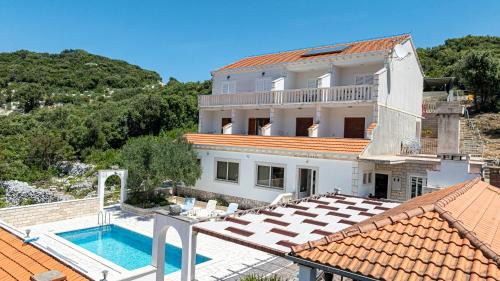 Zrnovo Apartment | Villa Castello