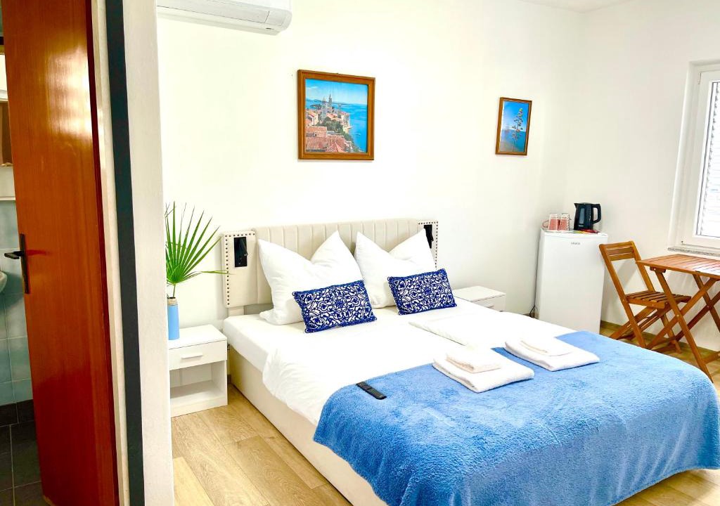 Rab Town Bed & Breakfast | Villa Csery 1stzime
